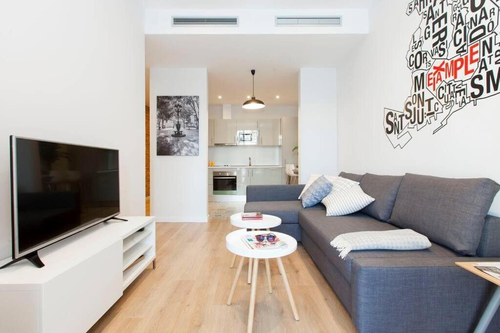 Perfectly Located 4Bed 4Bath Apartment In Barcelona 3 1 Exterior photo